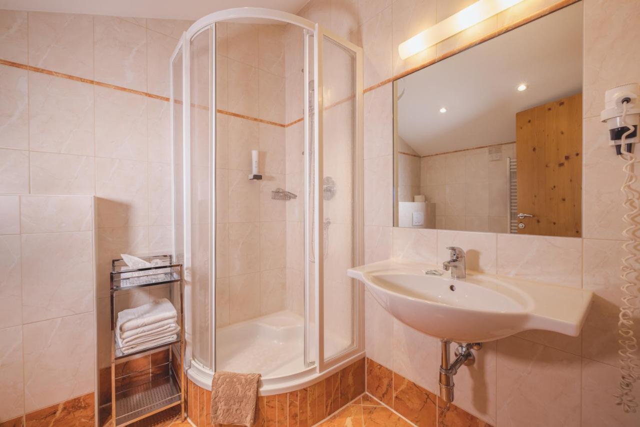 Loipenstubn Hotel Brixen im Thale Eksteriør billede